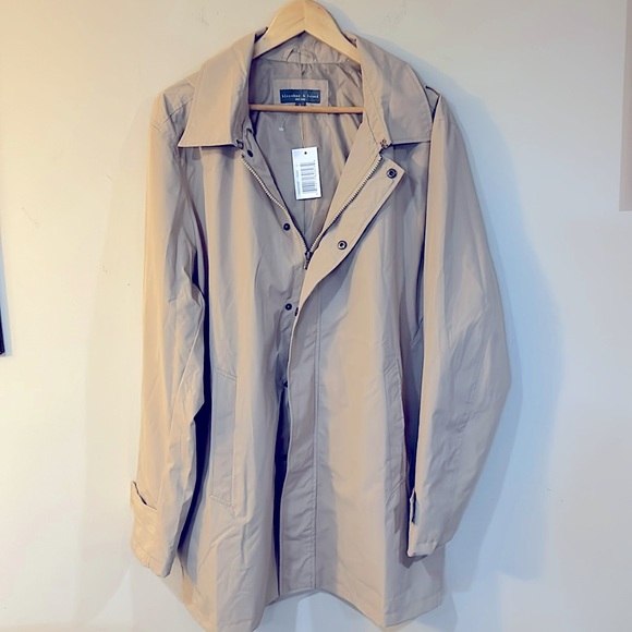bleecker & broad Other - bleecker & broad men’s rain jacket size L NWT